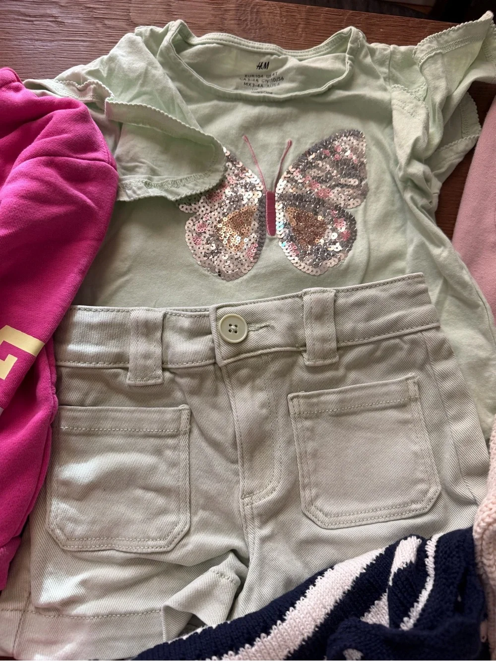 Girls Size 4 Clothing Bundle | H&M + Baby Gap | Pink, Stripes & Everyday Basics